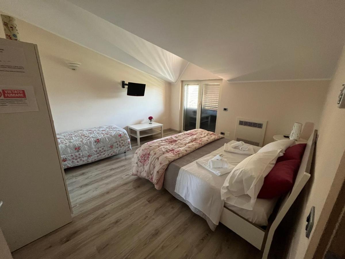 Bed and Breakfast Le Gatte Эболи Экстерьер фото