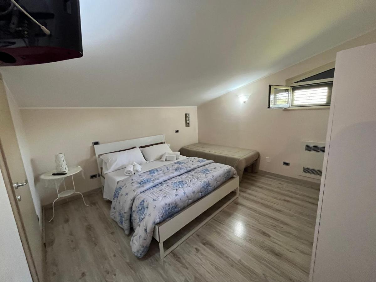 Bed and Breakfast Le Gatte Эболи Экстерьер фото