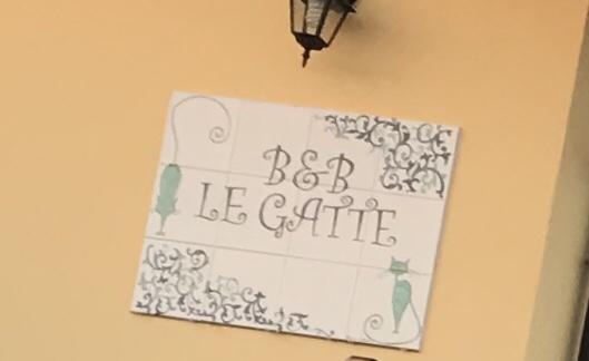 Bed and Breakfast Le Gatte Эболи Экстерьер фото